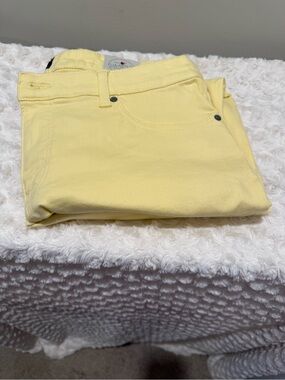 Talbots Pastel Yellow Jegging Crop Jeans